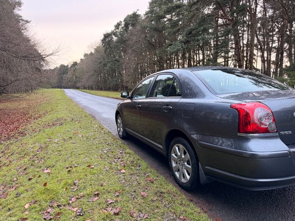 Toyota Avensis Diesel Luna D4D 378054272