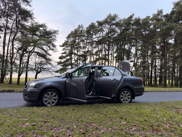 Toyota Avensis Diesel Luna D4D 378054276