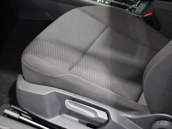 Volkswagen Golf 2018 1.6TDI 3 DOOR LOW KMS 378077416