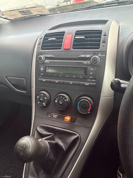 Toyota Auris 2008 378009537