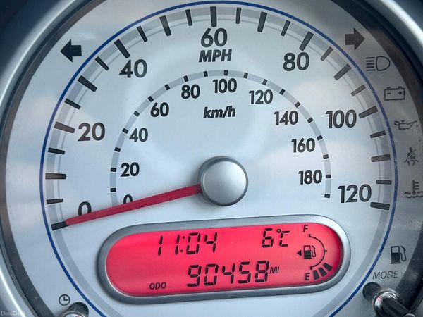 Suzuki Splash 2010 378023854