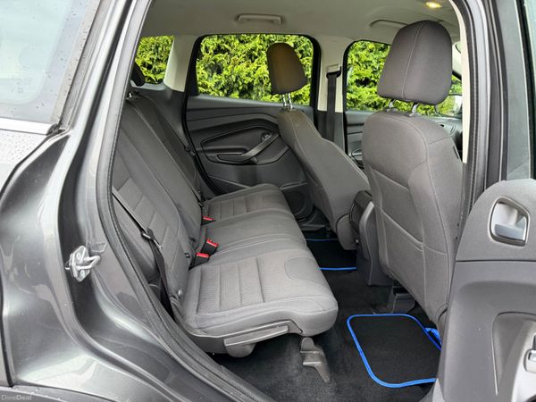 Ford Kuga 2015 ZETEC 2.0 TDCi 150-BHP 378192356