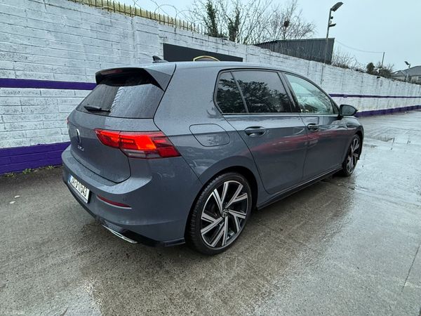 Volkswagen Golf 2024 R-line 378102552