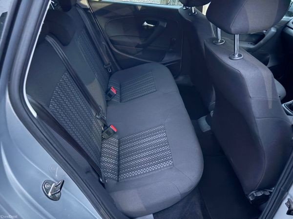 2017 Volkswagen Polo 378129741