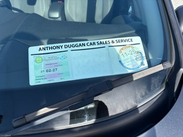 2017 Ford Fiesta Titanium low kms 378131103