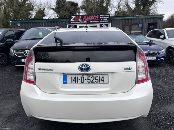 141 Toyota Prius Half Leather 378133341