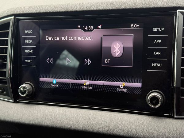 Immaculate Low km Auto 201 Skoda Karoq! 378258910