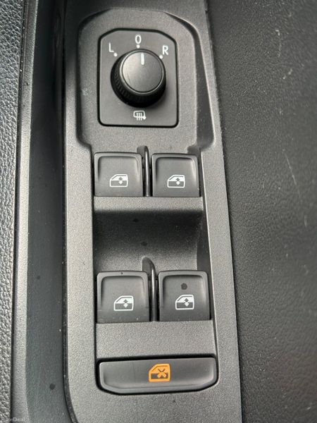 Immaculate Low km Auto 201 Skoda Karoq! 378258916