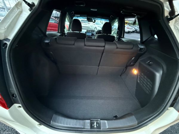 2015 Honda Fit 1.5 Hybrid Auto, Immaculate 378263426