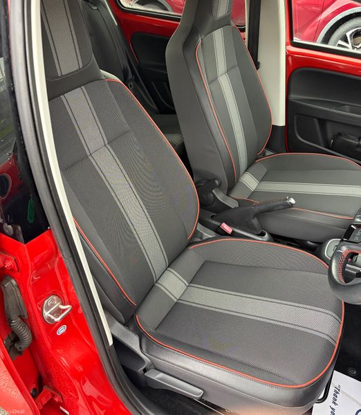 2014 Vw Up 1.0 petrol Auto LOW KMS 378290236