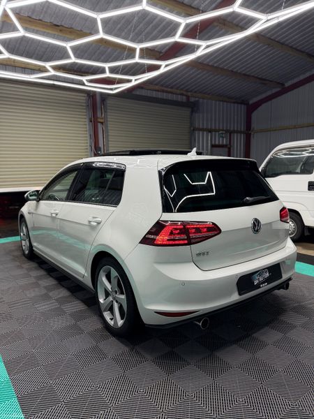 2015 VW Golf GTI - Pano roof + Leather seats 378208058