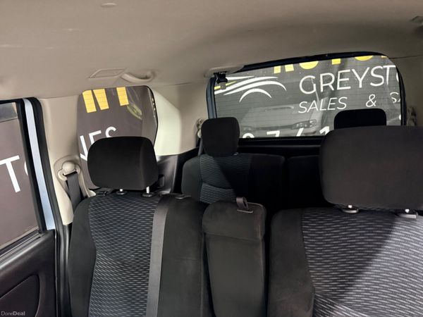 Nissan Serena 2013 378211395