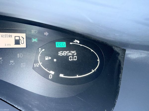 Nissan Serena 2013 378211408