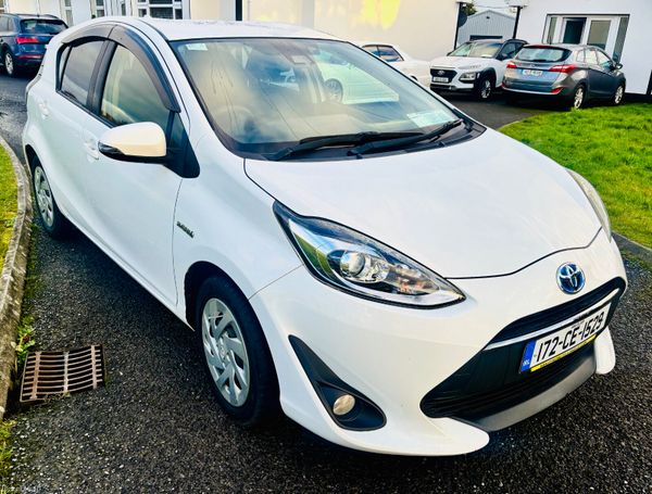 Toyota Aqua 2017 Automatic HYBRID 378236230