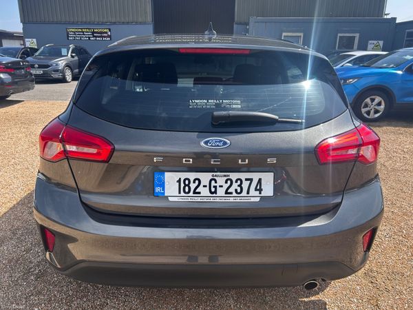 Ford Focus 2018 378359144
