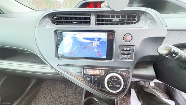 Toyota Aqua 2017 Hybrid Automatic 378361751