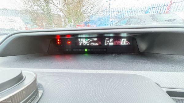 Toyota Aqua 2017 Hybrid Automatic 378361752