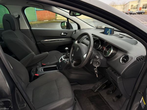 2016 Peugeot 5008 1.6  Blue Hdi 120 Allure 378364624