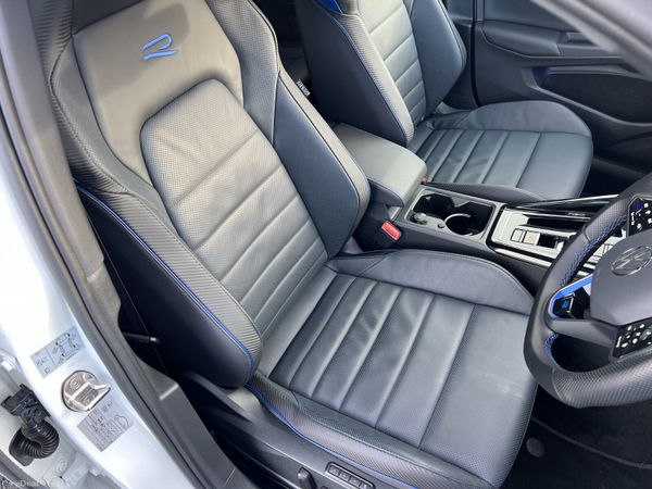 2023 (232) Volkswagen Golf R 20 Years 2.0 TSI 4Mot 378366044