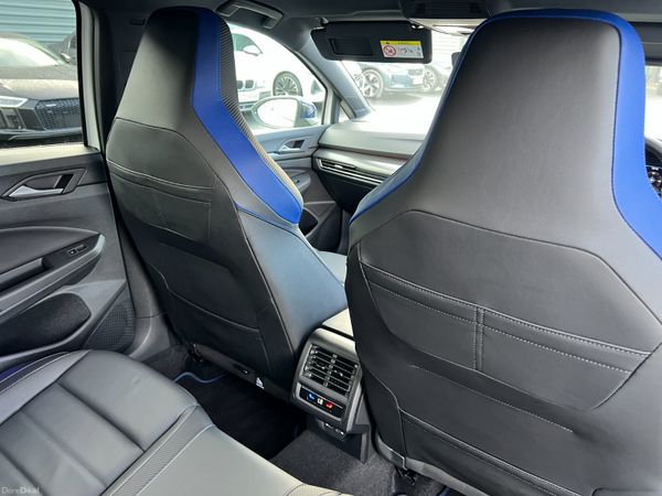 2023 (232) Volkswagen Golf R 20 Years 2.0 TSI 4Mot 378366062