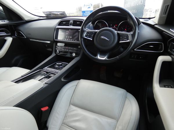 Jaguar F-Pace RWD 2.0 D 180PS Chequered Flag Auto 378379903