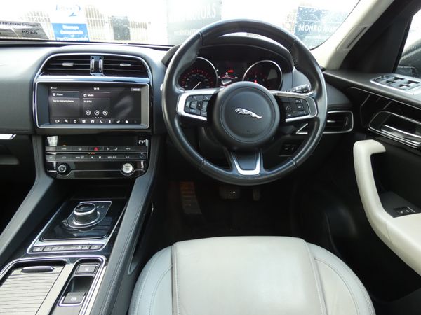 Jaguar F-Pace RWD 2.0 D 180PS Chequered Flag Auto 378379907