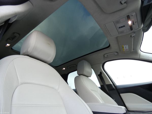 Jaguar F-Pace RWD 2.0 D 180PS Chequered Flag Auto 378379916