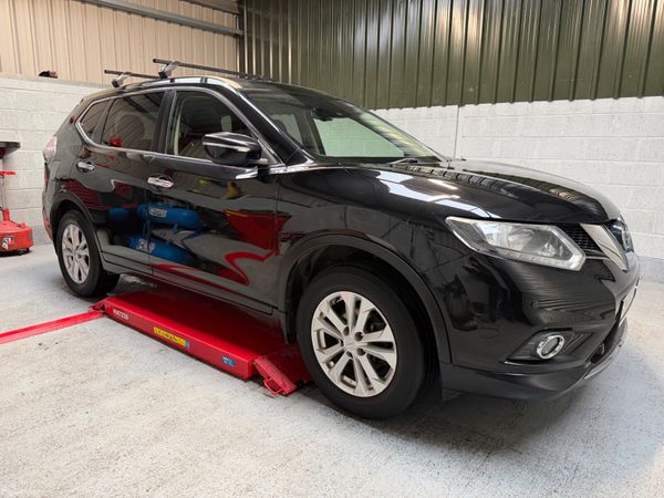 Nissan X-Trail 2017         LOW KLMS ! 378385907