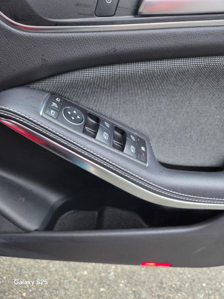 2017 MERCEDES A180 AUTO 378392796