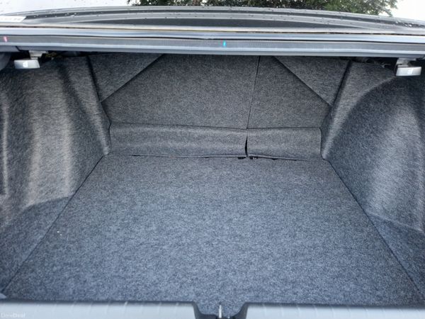 Honda Grace 2019 |High spec hybrid *low mileage* 378397353