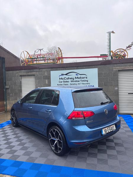 Volkswagen Golf 2016 378305228