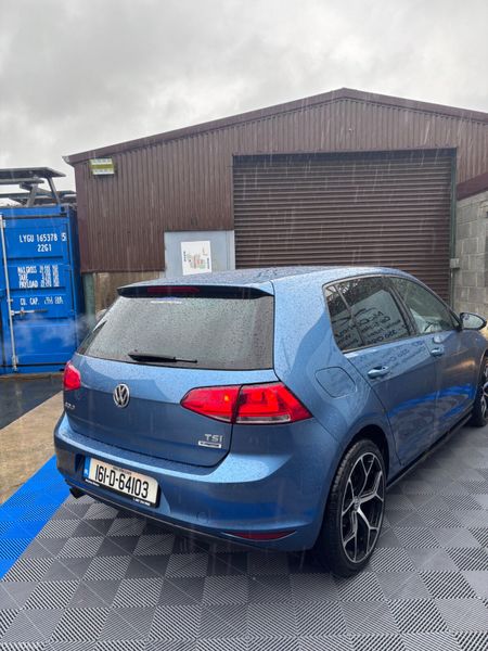 Volkswagen Golf 2016 378305231