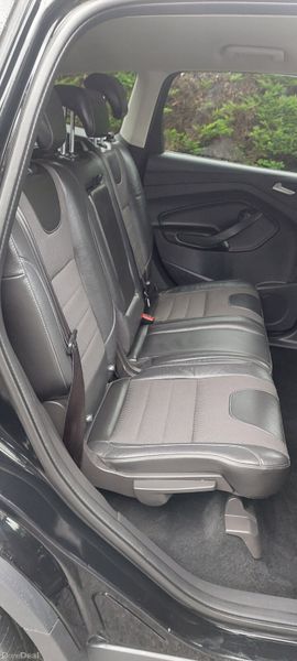 Ford Kuga 2016 378307326