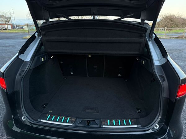 2016 Jaguar F-Pace 2.0 Diesel Prestige Auto 4wd 378315272