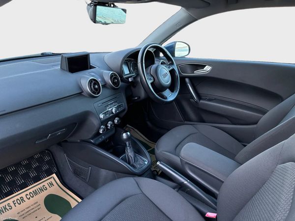 Audi A1 Automatic Low Mileage ! 378325592