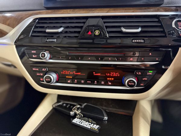 ◼️2017 BMW 520D SE X-DRIVE SUNROOF◼️ 378443070