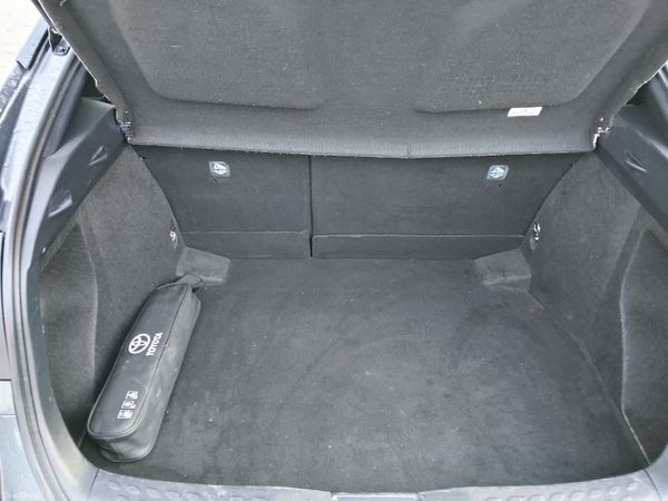 Toyota C-HR 1.8 Hybrid Auto 378462630