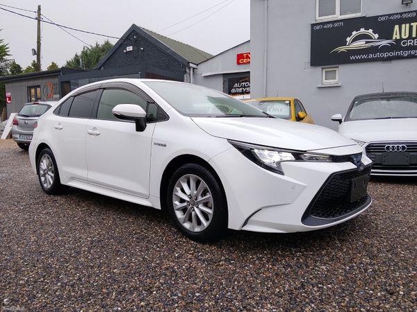 Toyota Corolla Hybrid Saloon 378463108