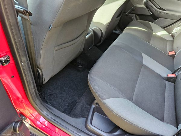 Ford Focus 2012 1.6 tdci estate low mileage 378493934