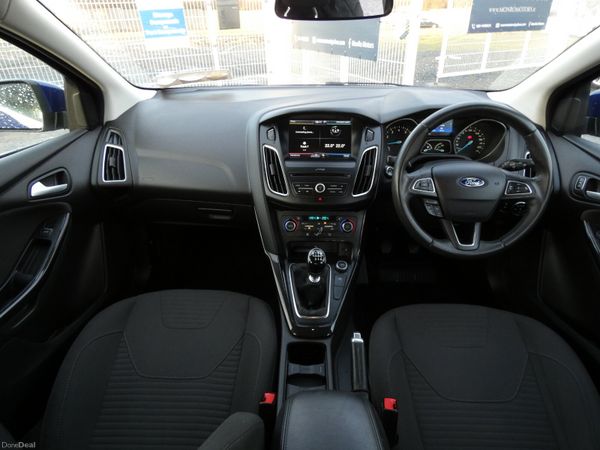 Ford Focus 1.0 Ecoboost Turbo 125PS Titanium 378401337