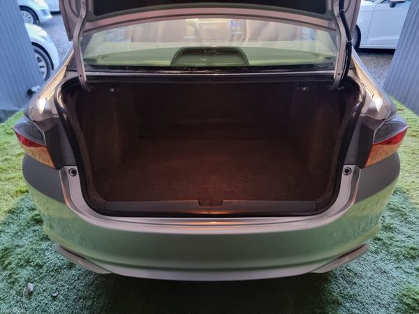 2015 Honda Grace Automatic 378417057