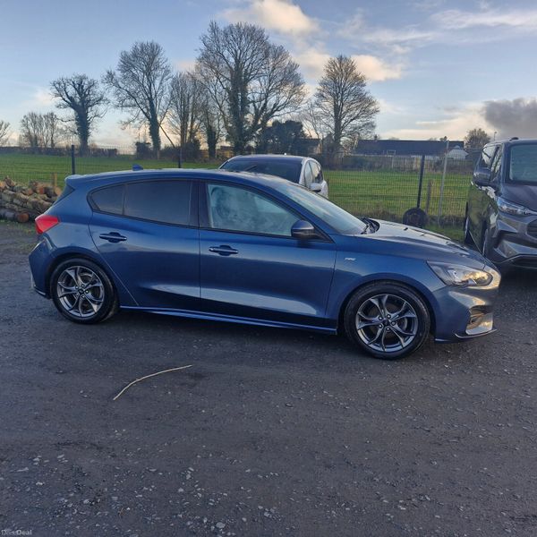 LOW MILEAGE Ford Focus 2020 378550346