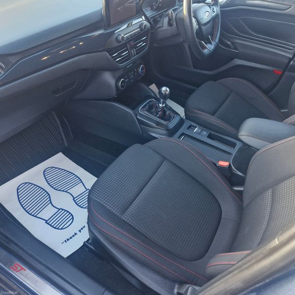 LOW MILEAGE Ford Focus 2020 378550395