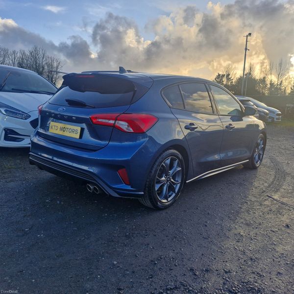 LOW MILEAGE Ford Focus 2020 378550447
