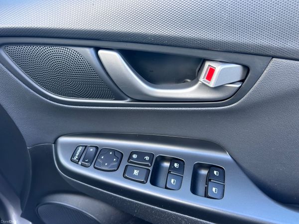 2018 HYUNDAI KONA 1.0 PETROL PREMIUM LOW KMS 378551703