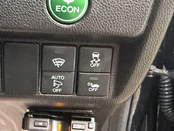 Honda Fit 2017 **low Milage ** 378569744