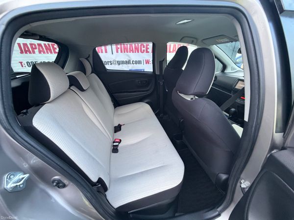 Toyota Vitz 2017 378570162