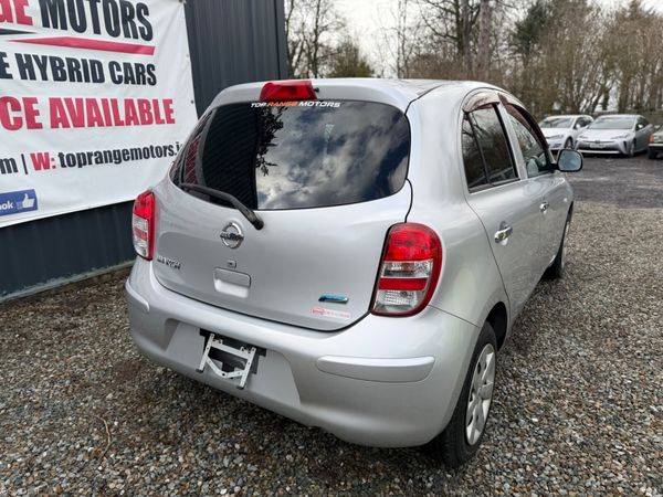 Nissan March **2013 ** 378591382