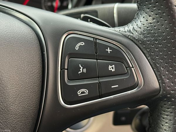 Extremely Low Km Automatic 171 Mercedes CLA! 378505682