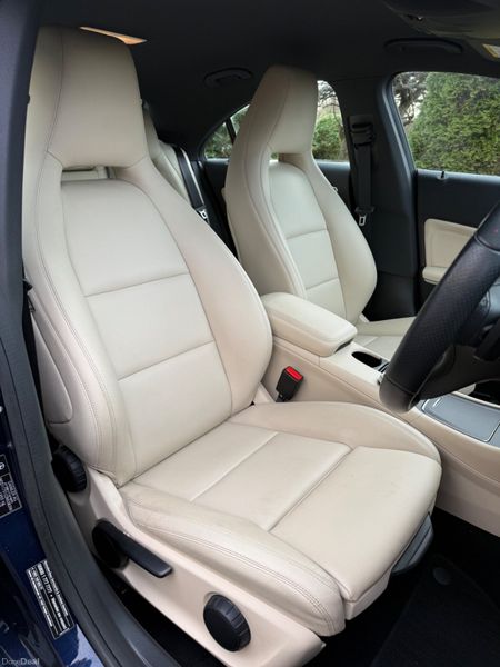 Extremely Low Km Automatic 171 Mercedes CLA! 378505634